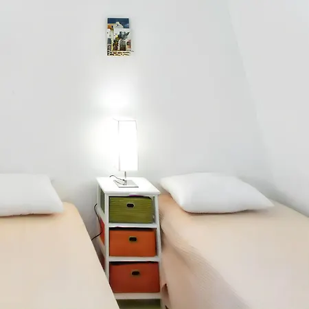 Charming House In Paros, 90 M² With Shared Pool Hébergement de vacances Páros