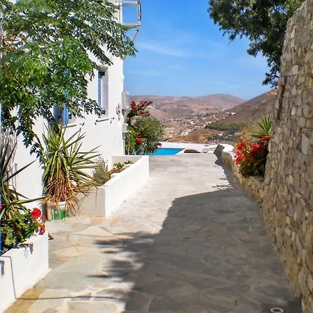 Charming House In Paros, 90 M² With Shared Pool Holiday home *