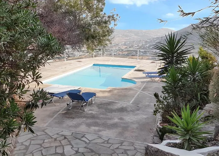 Charming House In Paros, 90 M² With Shared Pool パロス島